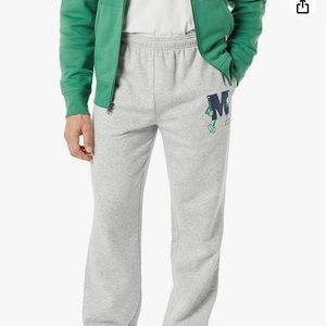 Grey sweatpants with a Mickey emblem. Sz 4x